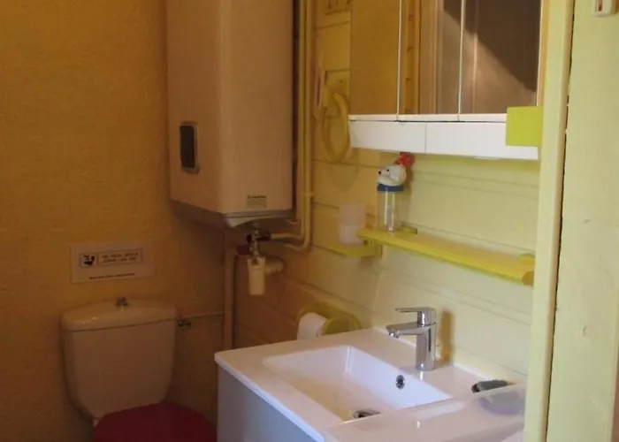 Dom wakacyjny Charmante Maisonnette Avec Piscine Partagee - Fr-1-489-131 Arfeuilles